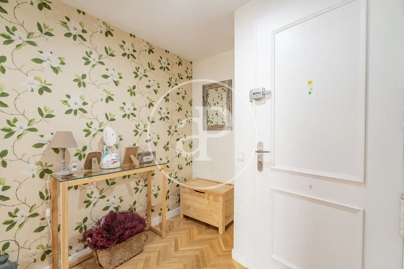 Wohnung zum Verkauf in Pozuelo de Alarcón mit Klimaanlage, Heizung und Privatgarten