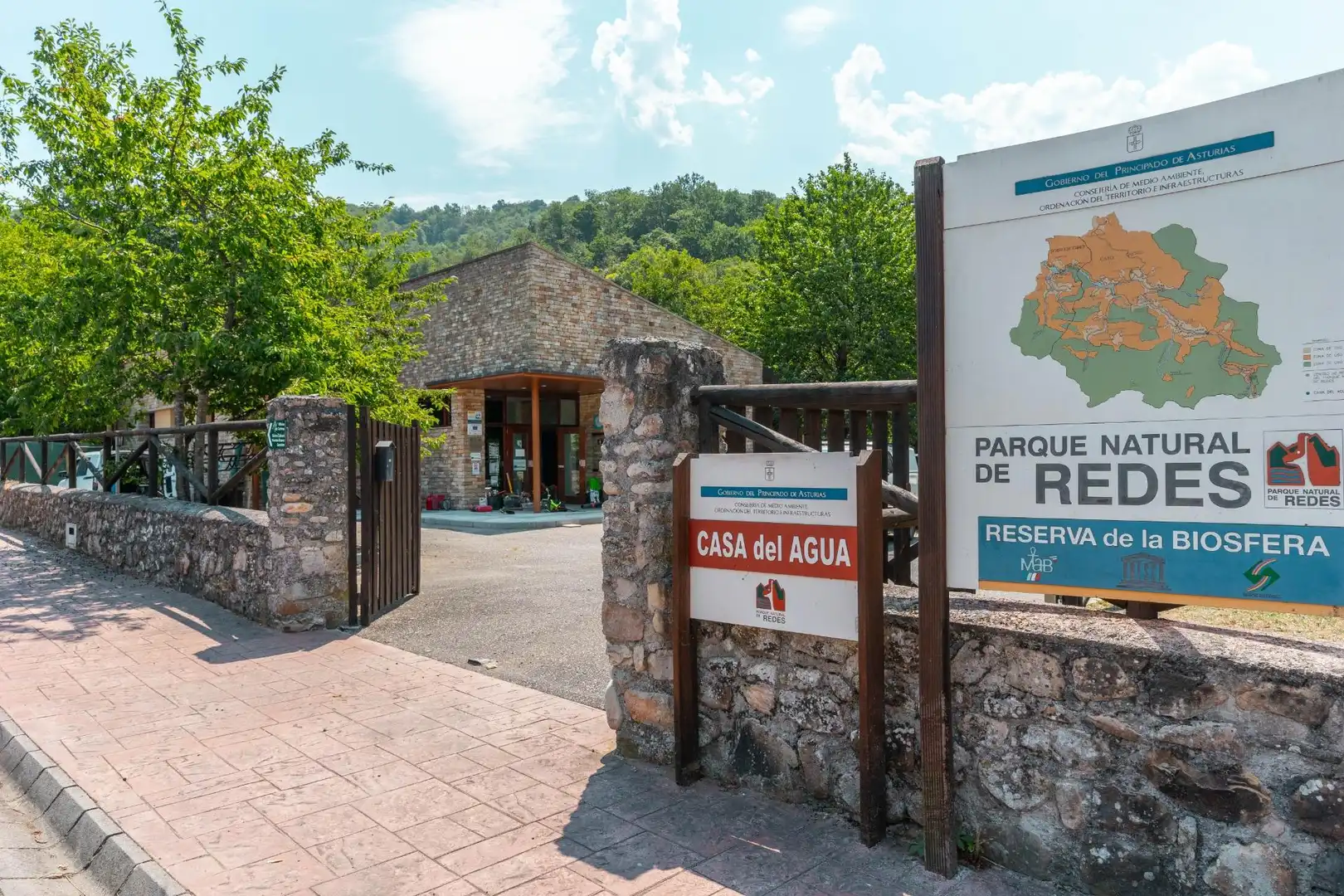 Casa o xalet en venda en Sobrescobio amb Balcó