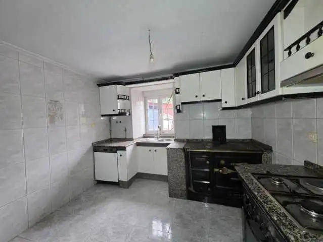 Cocina de Casa adosada en venta en Lousame con Terraza