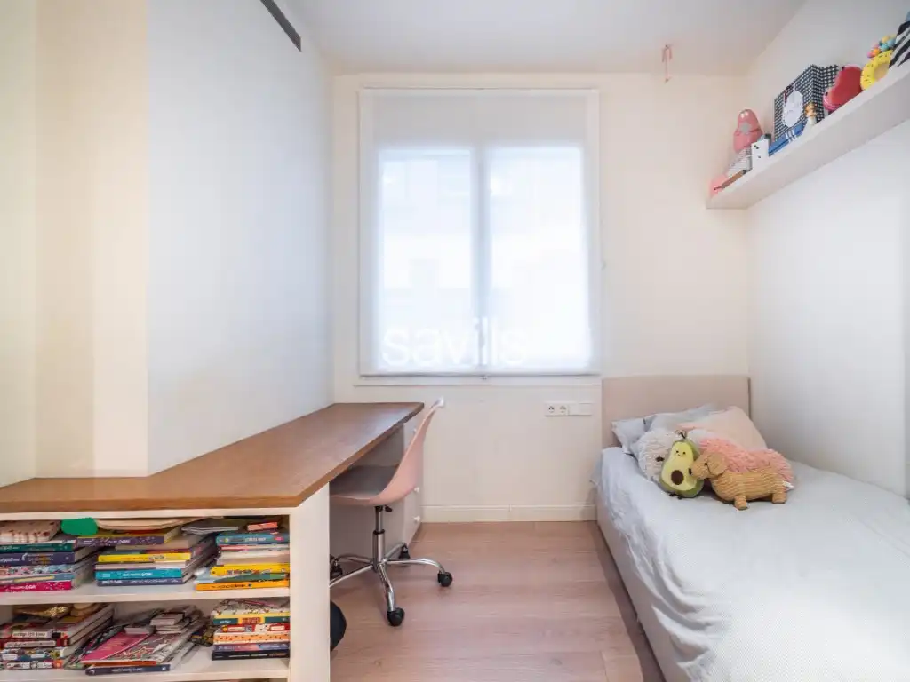 Habitación de Apartamento en venta en Barcelona con Balcón