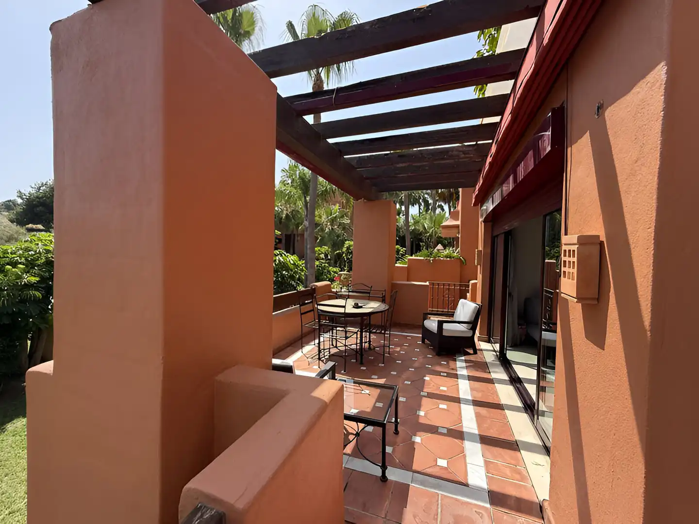 Apartament amb piscina en venda a Nueva Andalucía, imagen 4