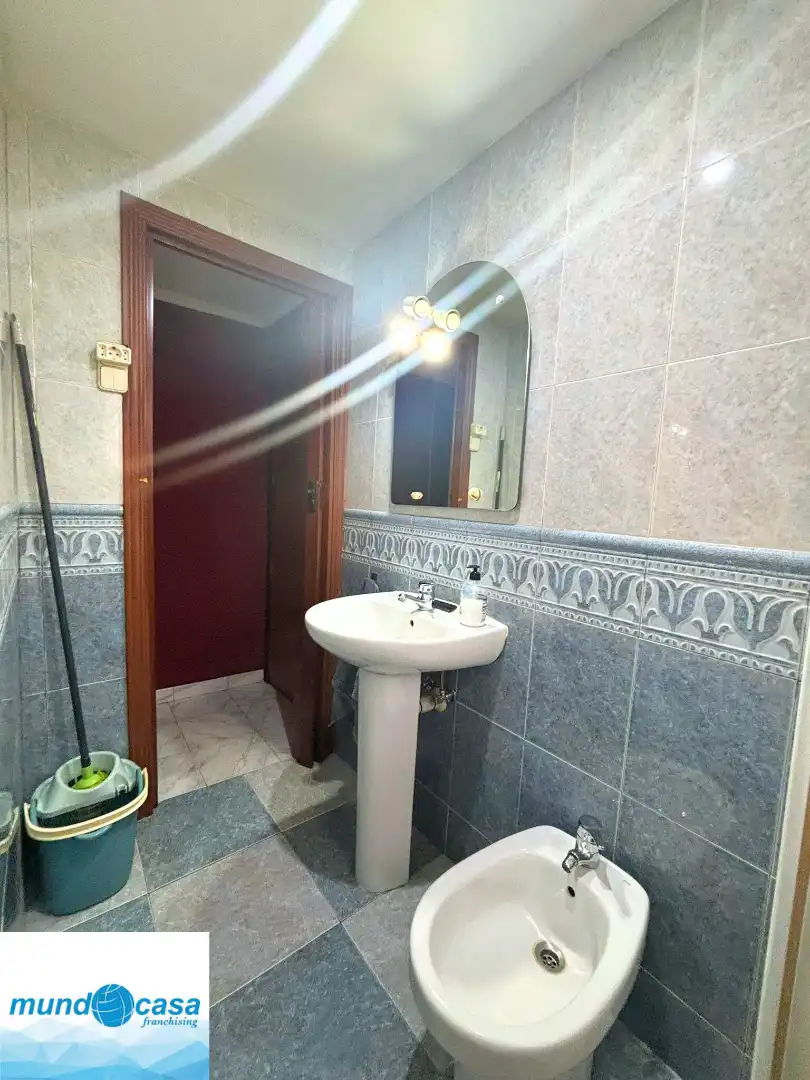 Baño de Piso en venta en Zaragoza con Aire acondicionado, Calefacción y Amueblado