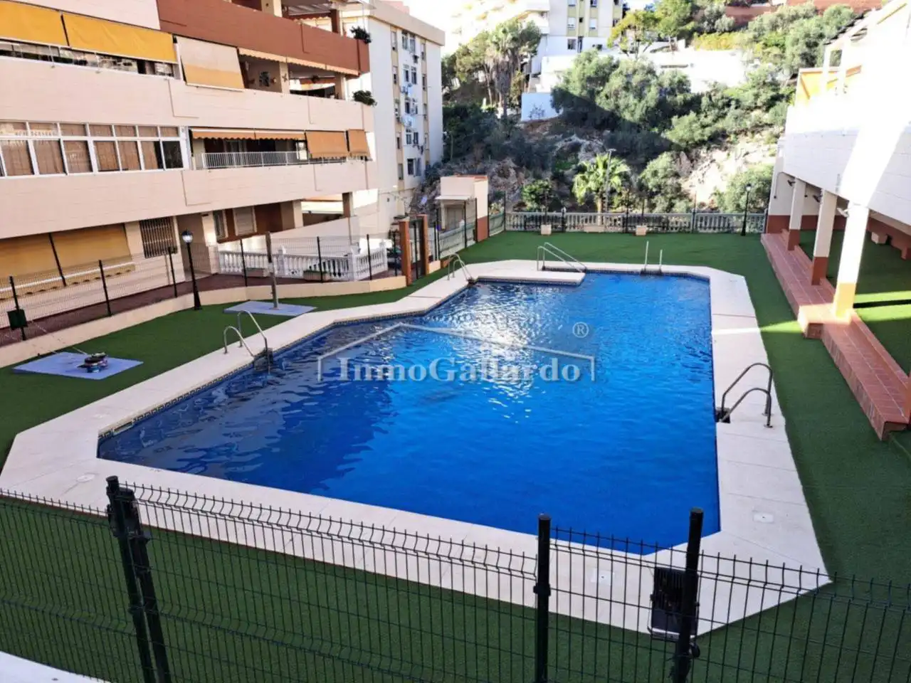 Piscina de Pis en venda en Rincón de la Victoria amb Terrassa i Piscina comunitària