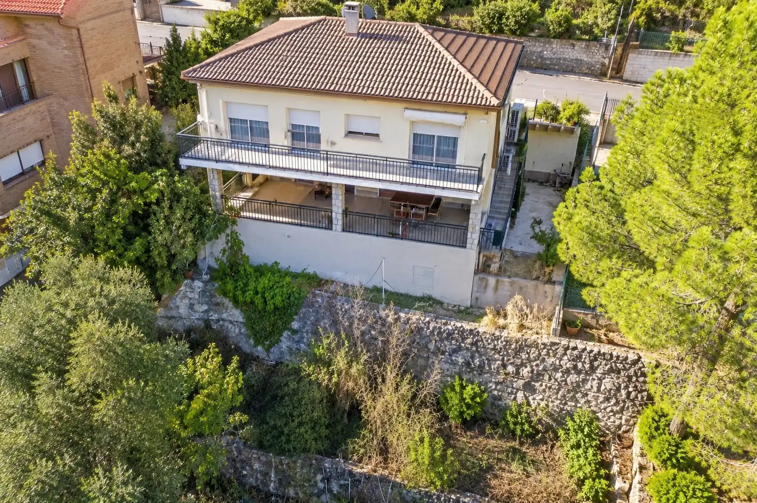 Villa con terrazza in vendita a Carrer Núria