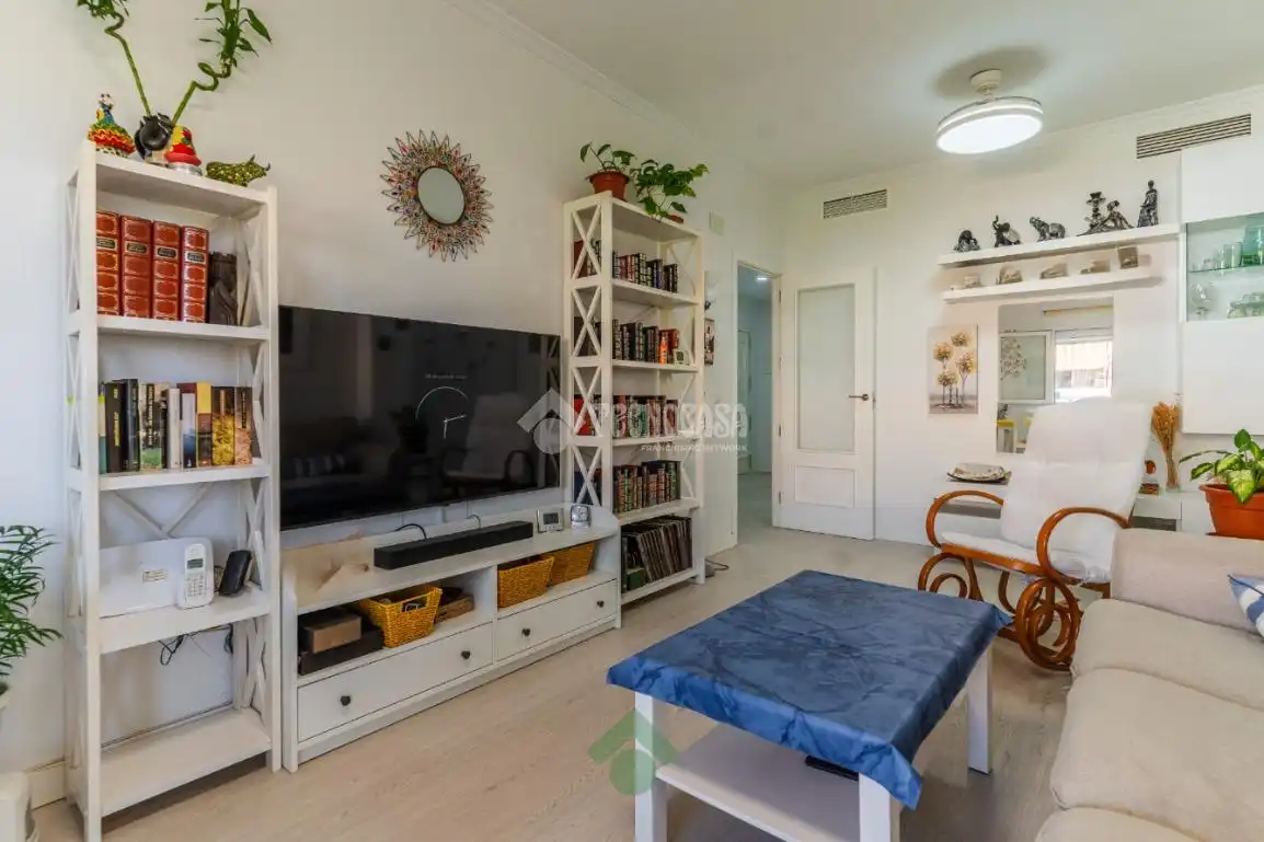 Sala de estar de Piso en venta en Puerto Real con Terraza y Trastero