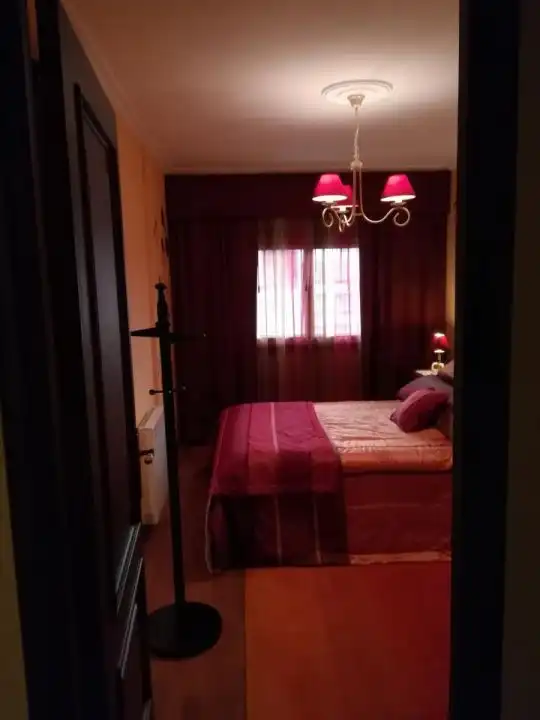 Habitación de Piso en venta en Ourense Capital  con Calefacción, Parquet y Trastero