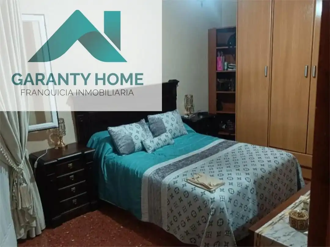 Habitación de Piso en venta en Torredelcampo con Trastero, Amueblado y Balcón