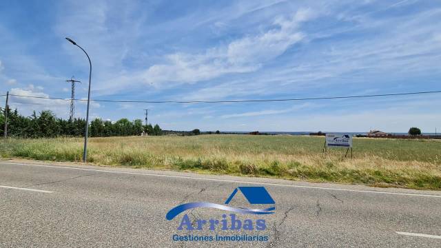 Terreno residencial en Venta en N-403a, 21x en Escalona