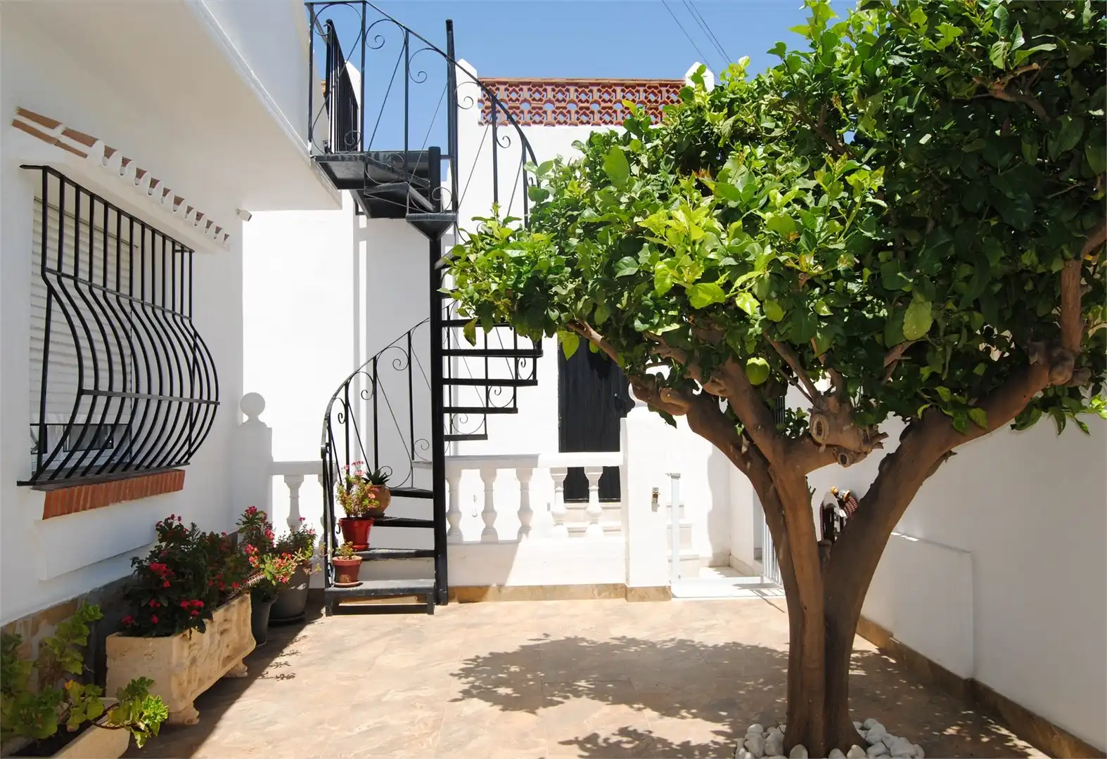 Jardín de Casa o chalet en venta en Vélez-Málaga con Aire acondicionado, Jardín privado y Terraza