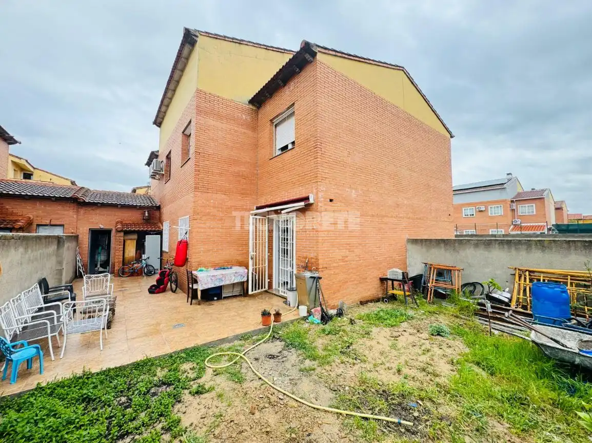 Jardín de Casa adosada en venta en Magán con Aire acondicionado, Jardín privado y Terraza