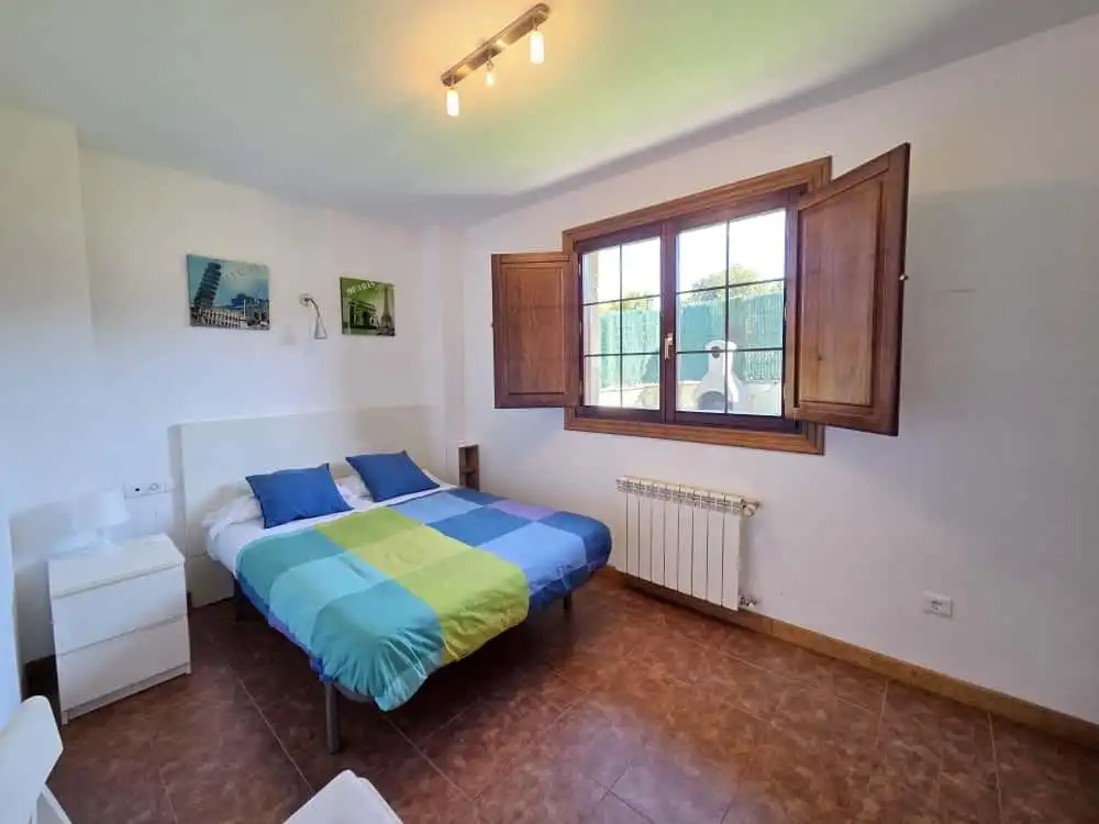 Dormitori de Casa adosada en venda en Ribamontán al Monte amb Calefacció, Jardí privat i Terrassa
