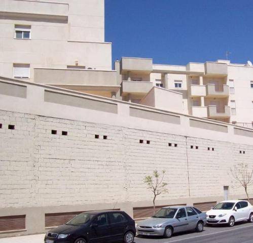 Local comercial en Alquiler en C/ Pintor Gines Parra en Vícar Pueblo