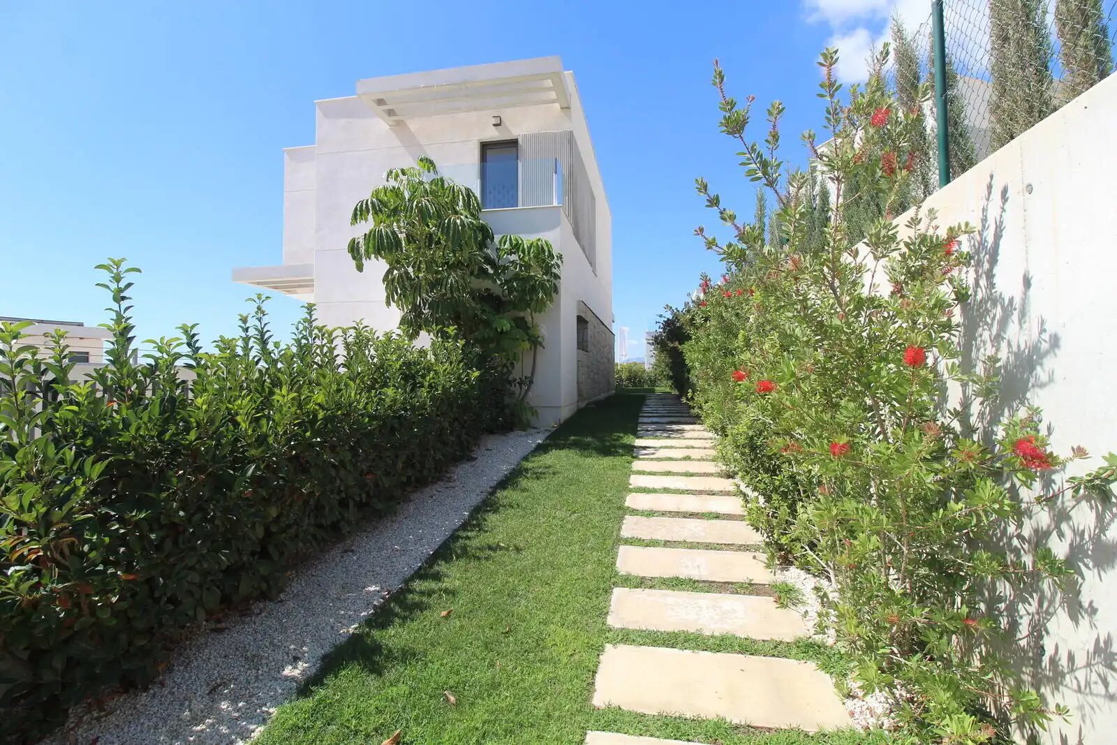 Casa amb terrassa en venda a Golf Bahía, imagen 5