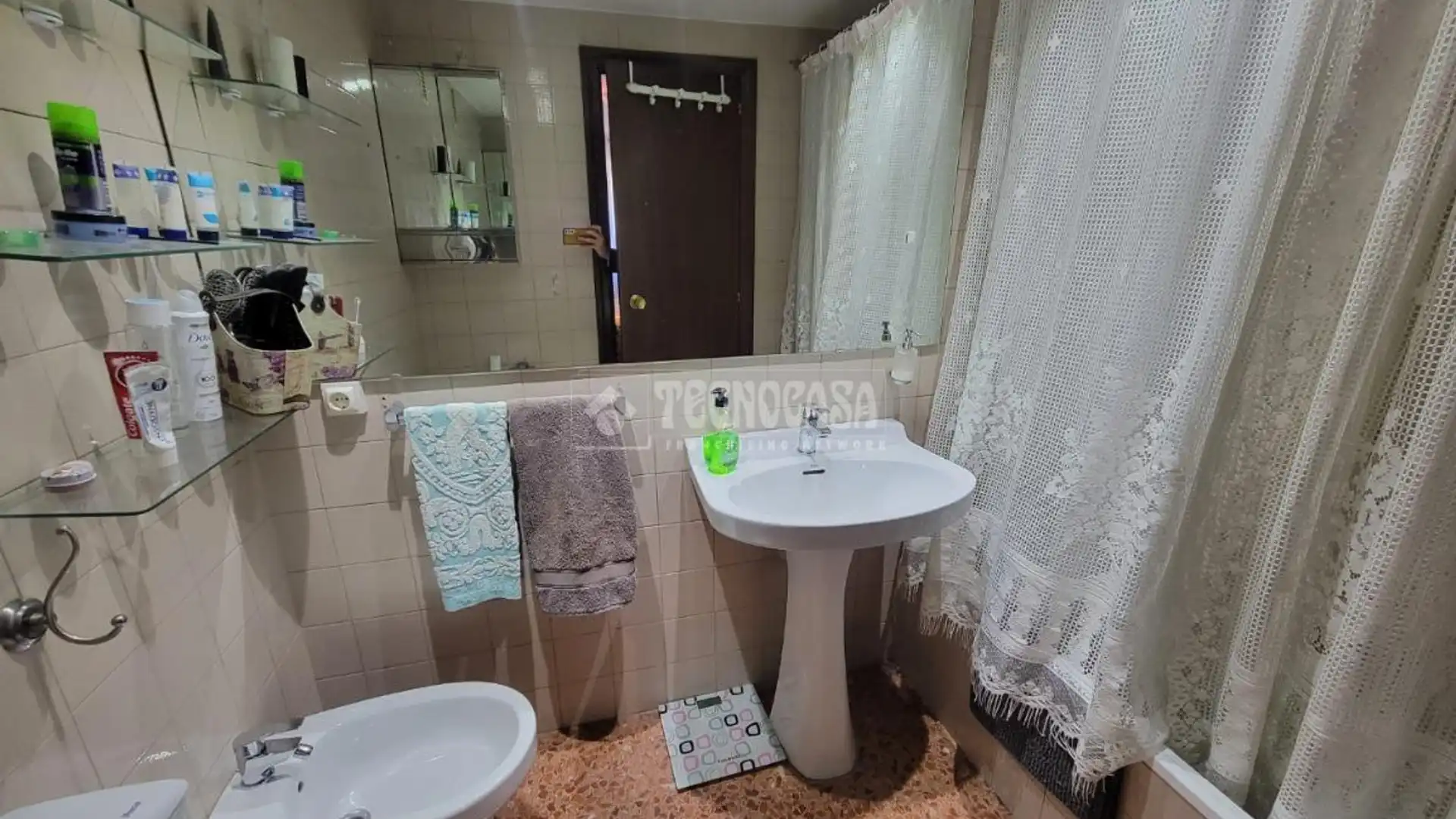 Bathroom of Flat for sale in  Zaragoza Capital  with Heating and Furnished