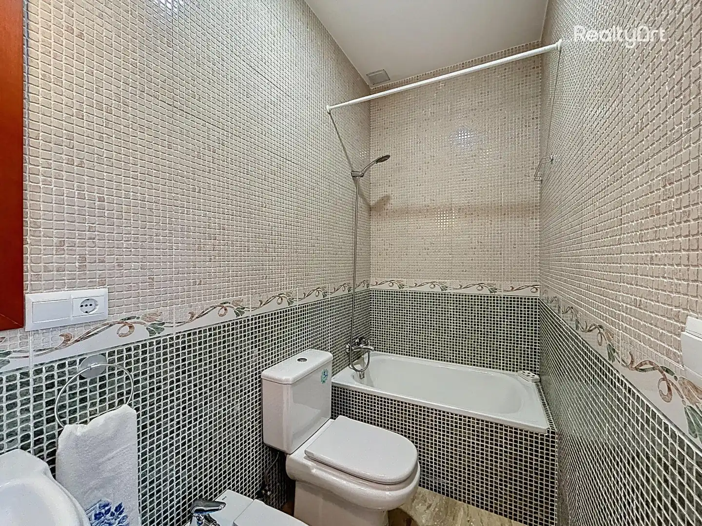 Baño de Dúplex en venta en Sevilla con Aire acondicionado, Calefacción y Terraza