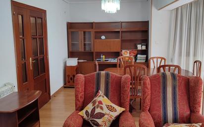 Sala d'estar de Pis en venda en Castellón de la Plana / Castelló de la Plana amb Calefacció, Parquet i Traster