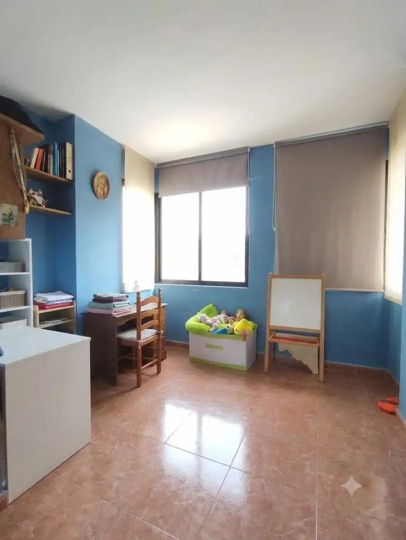 Dormitori de Casa adosada en venda en Torrent amb Aire condicionat, Jardí privat i Terrassa