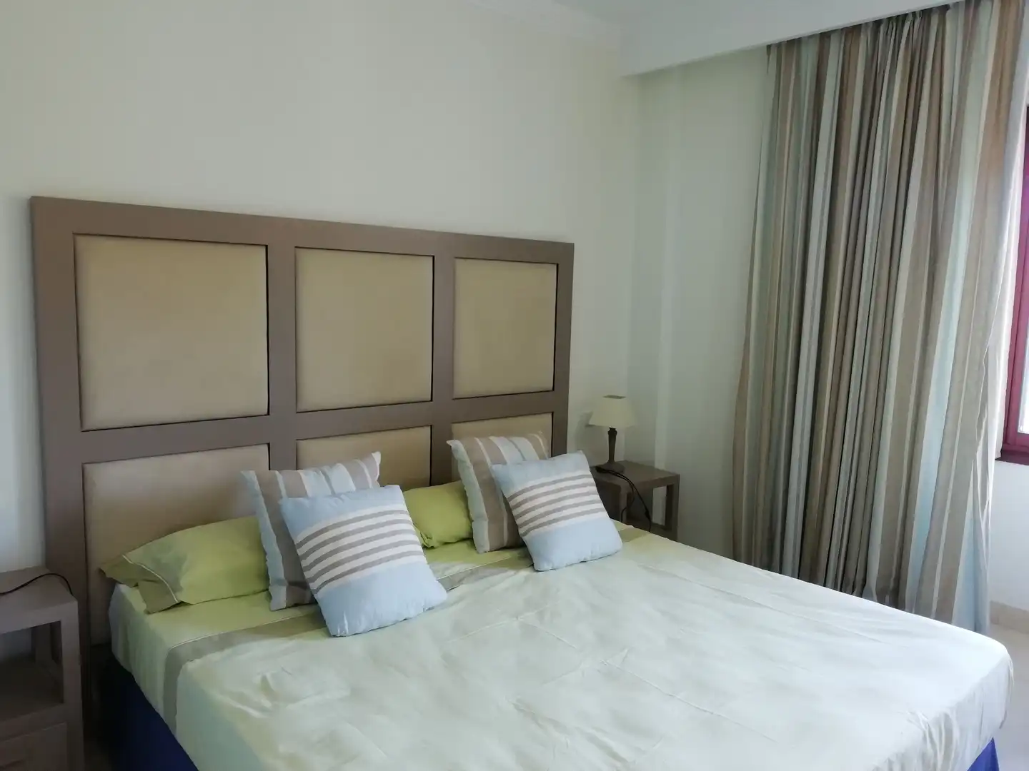 Schlafzimmer von Maisonette zum Verkauf in Marbella mit Klimaanlage, Terrasse und Abstellraum