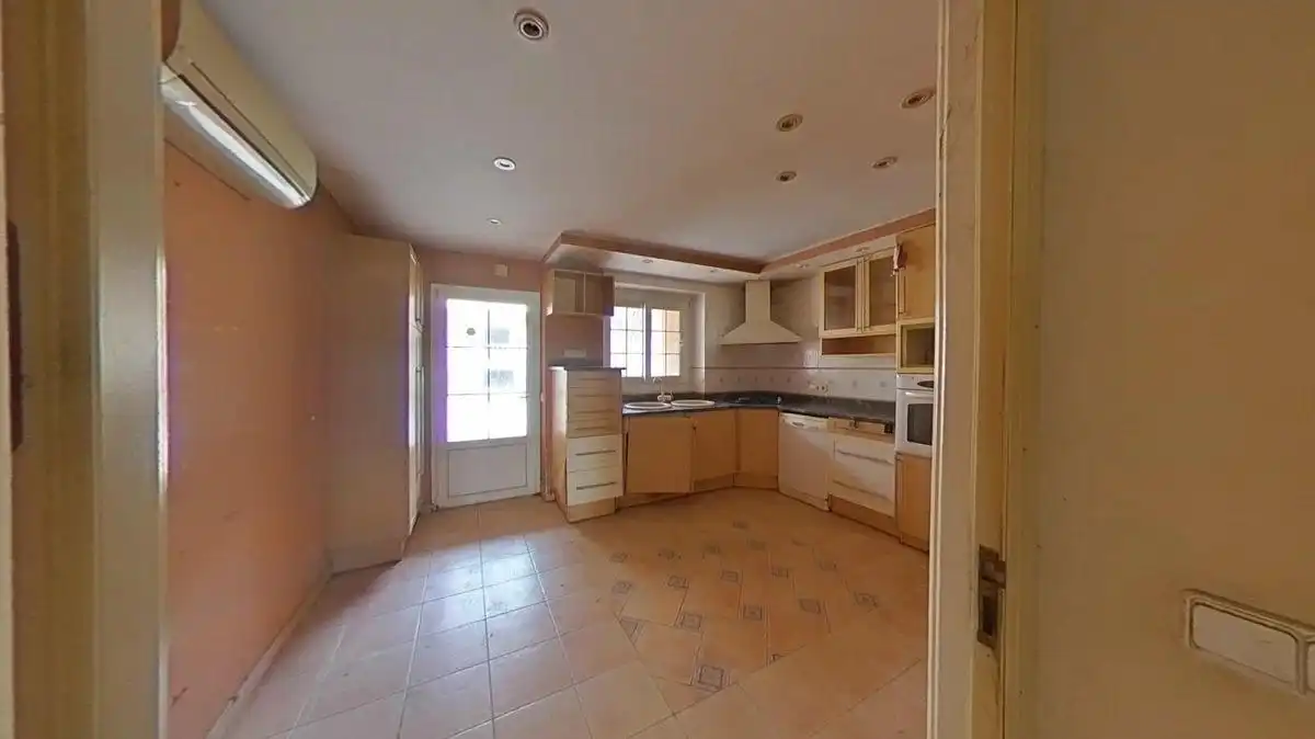 Terraced house with pool for sale in Carrer FIGUERES, imagen 5