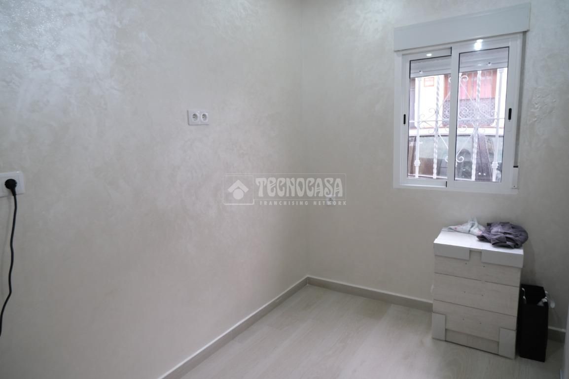 Bedroom of Single-family semi-detached for sale in  Sevilla Capital  with Alarm