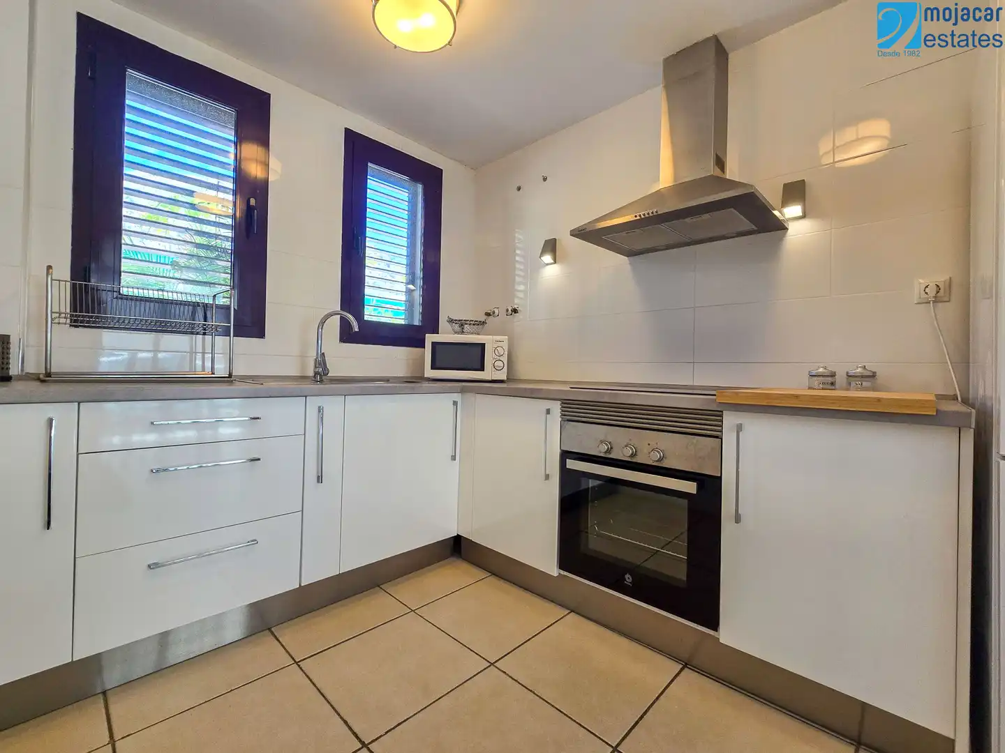 Terraced house with garden for sale in Calle Avicena 4, imagen 5