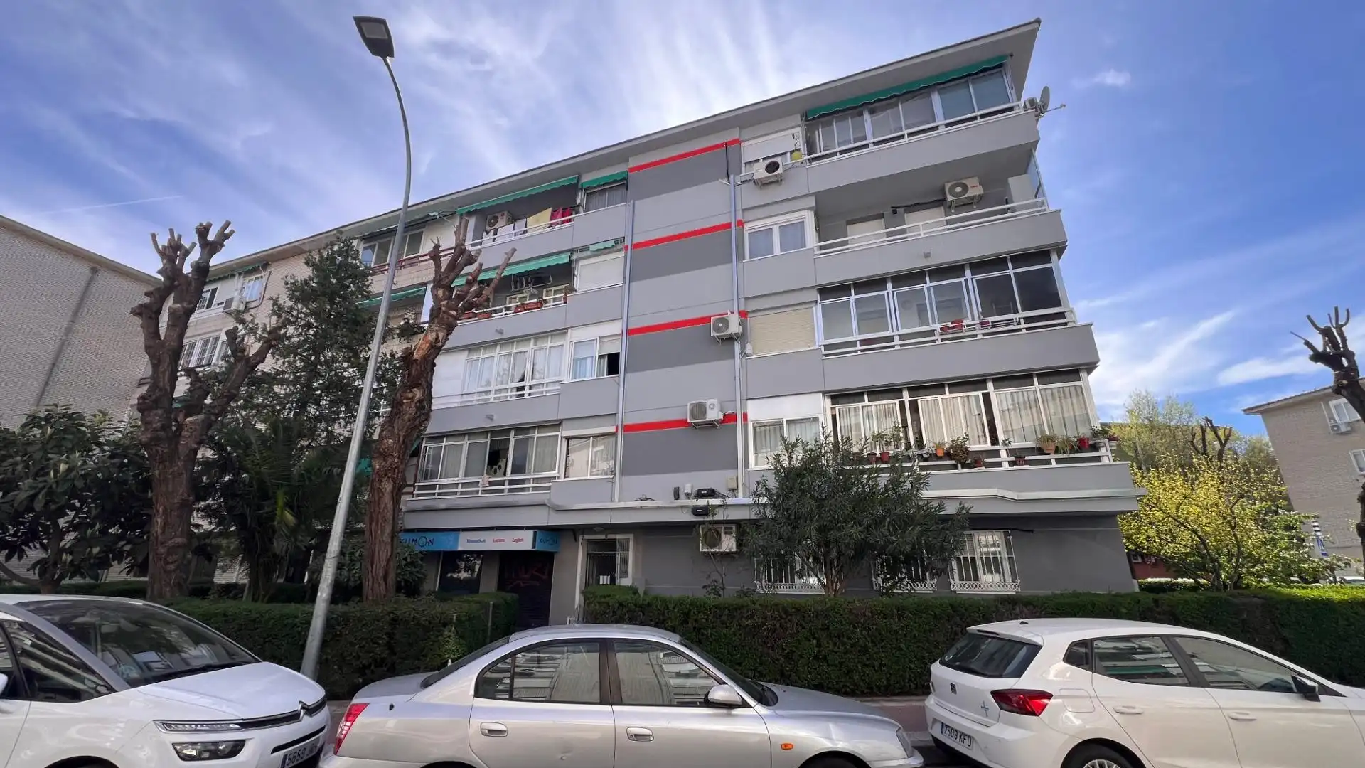 Vista exterior de Pis en venda en Parla