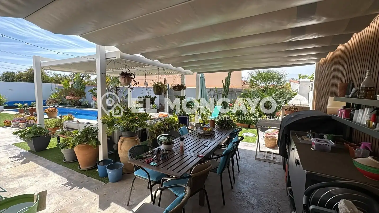 Terraza de Casa o chalet en venta en Torrevieja con Jardín privado, Terraza y Piscina