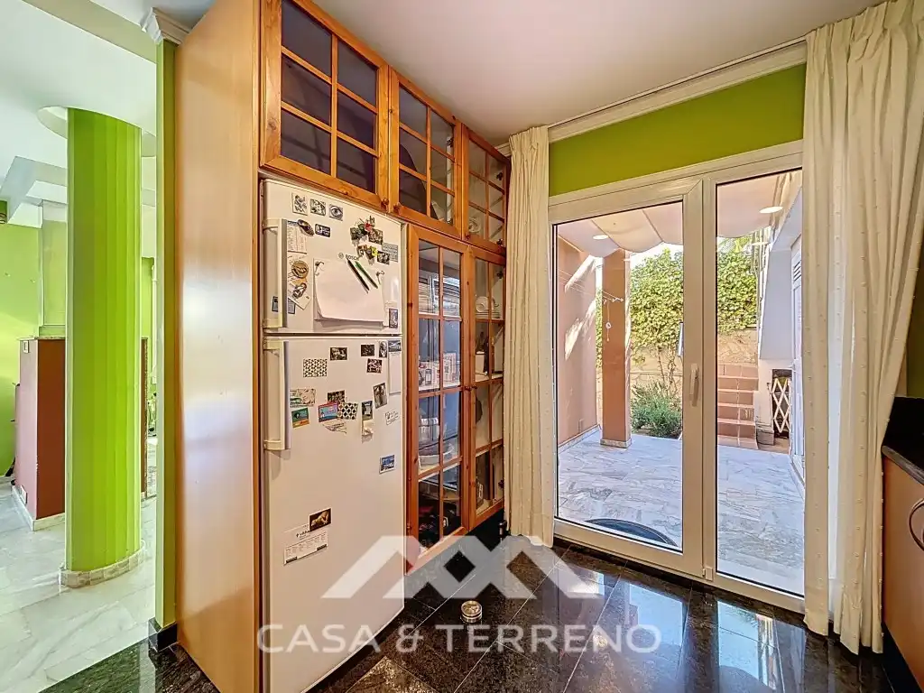 Cuina de Casa o xalet en venda en Vélez-Málaga amb Aire condicionat i Piscina