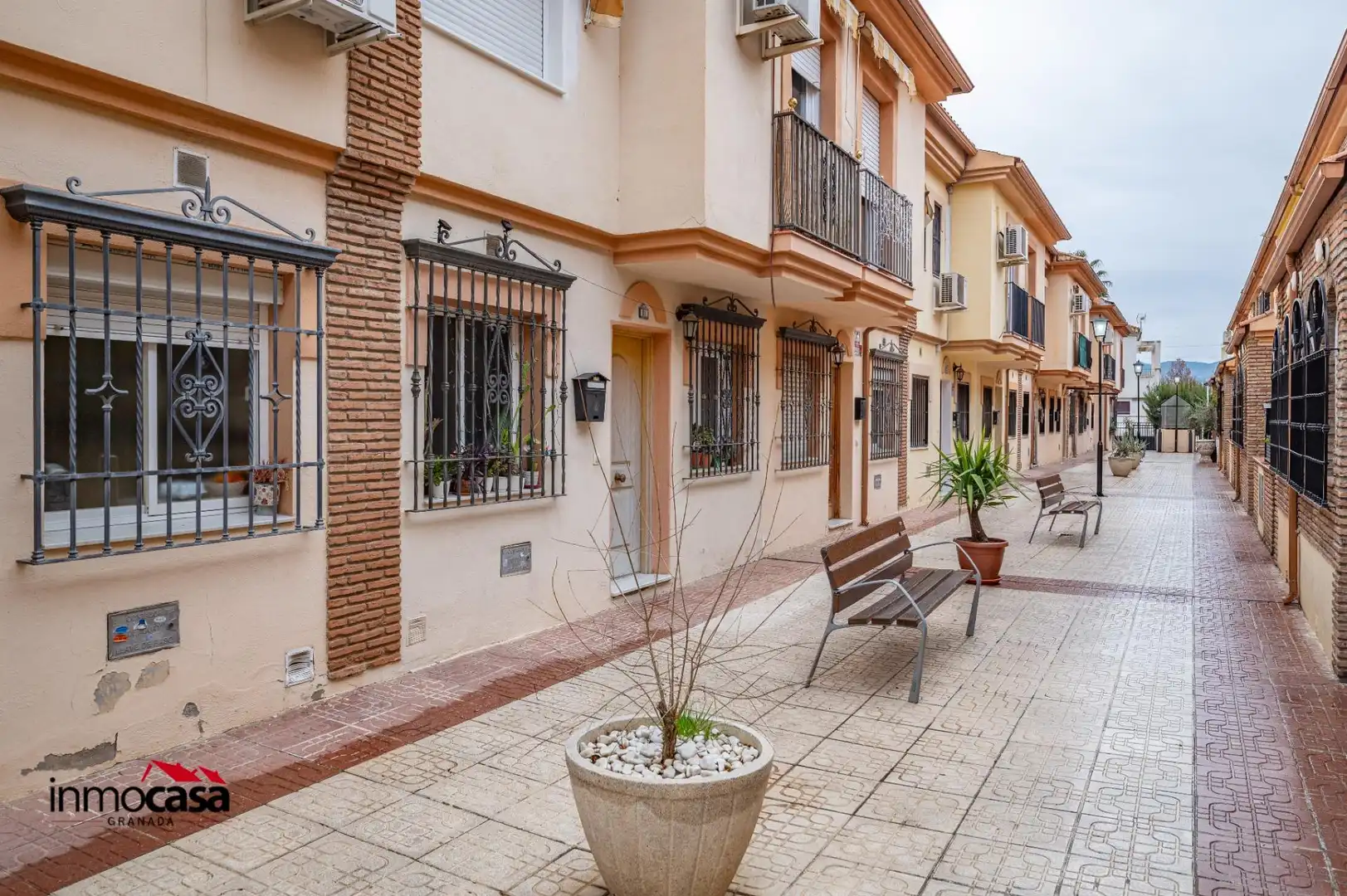 Exterior view of Detached homes for sale in Las Gabias  with Air Conditioner and Balcony