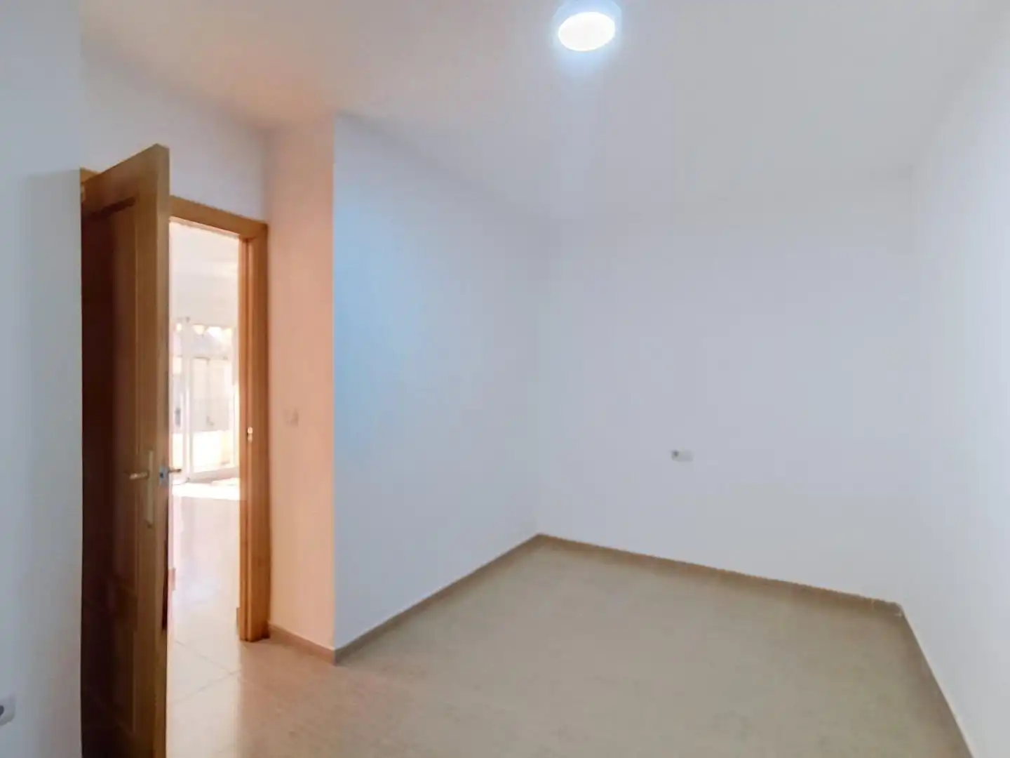 Piso de alquiler en Churriana de la Vega con Calefacción y Balcón