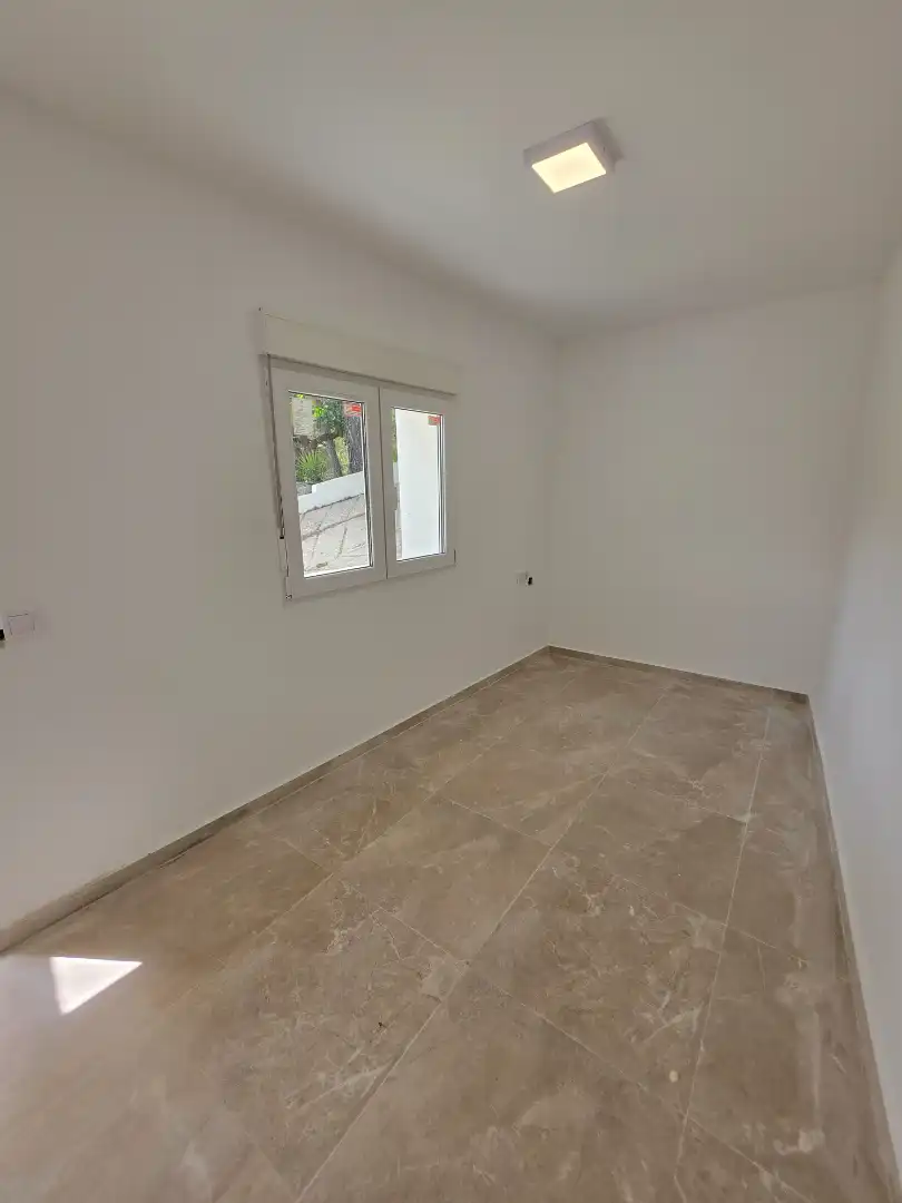Houses for sale in Almoster  with Air Conditioner, Heating and Private garden