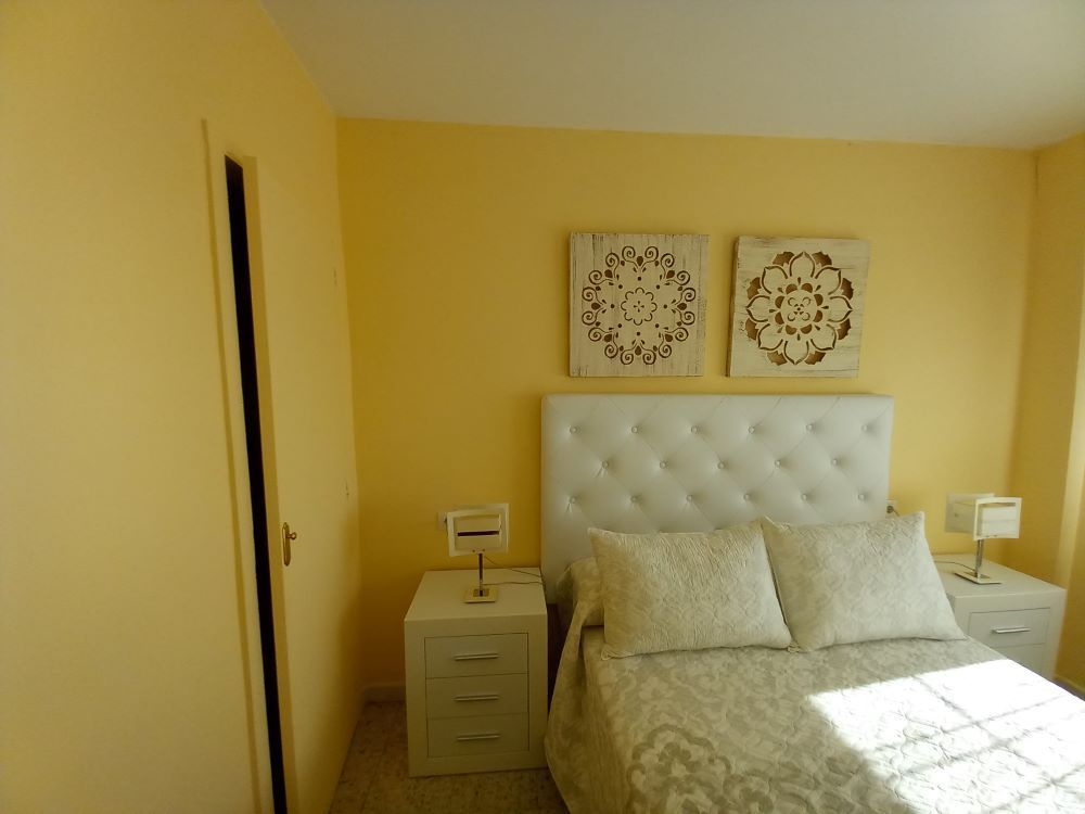Bedroom of Flat for sale in Ribeira  with Terrace and Furnished