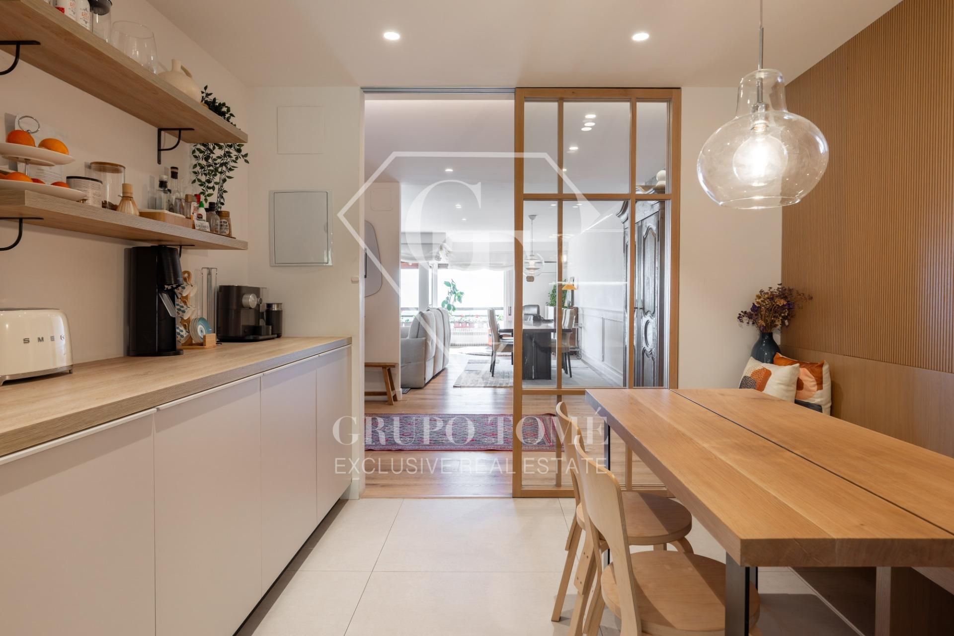 Kitchen of Flat for sale in Donostia - San Sebastián   with Air Conditioner, Heating and Terrace