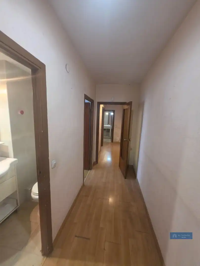 Wohnung zum Verkauf in San Sebastián de los Reyes mit Klimaanlage, Terrasse und Alarm