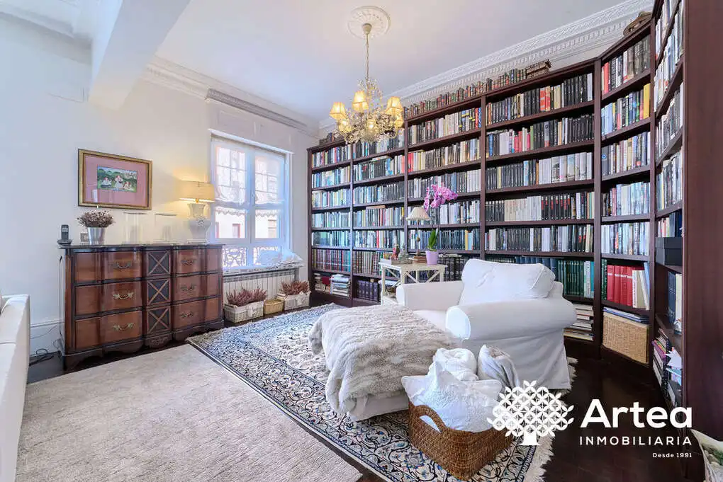 Sala de estar de Piso en venta en Getxo  con Calefacción, Trastero y Balcón
