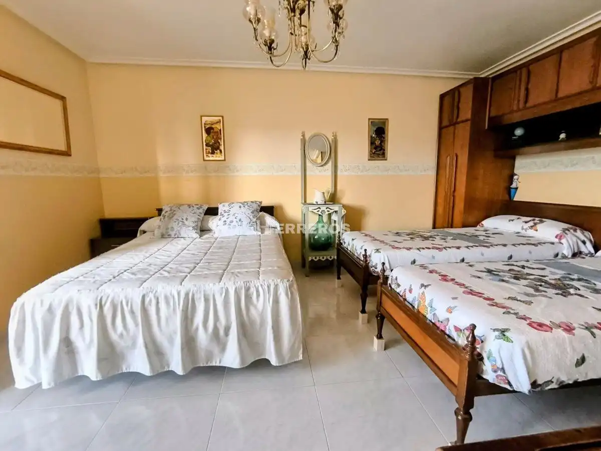 Chalet con jardín en venta en revilla, imagen 22