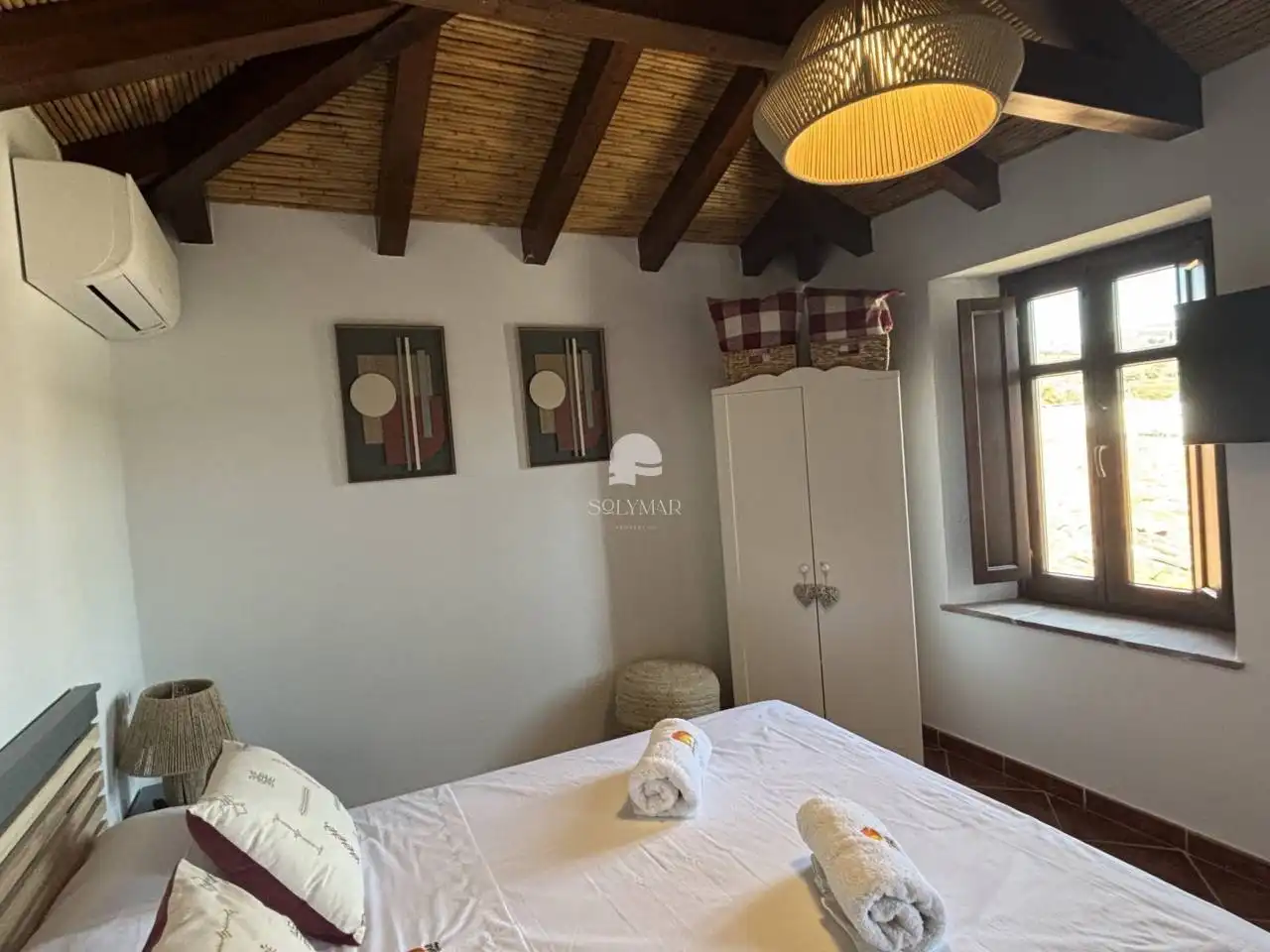 Dormitori de Finca rústica de lloguer en Vélez-Málaga amb Aire condicionat, Terrassa i Moblat