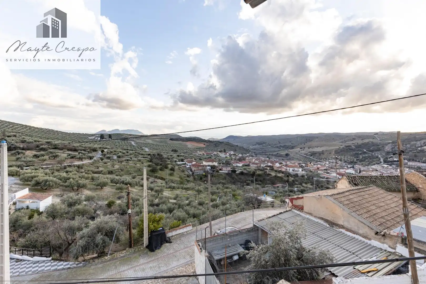 Vista exterior de Planta baixa en venda en Moclín amb Terrassa, Moblat i Balcó