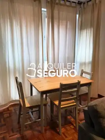 Comedor de Piso de alquiler en Vitoria - Gasteiz con Calefacción, Terraza y Trastero