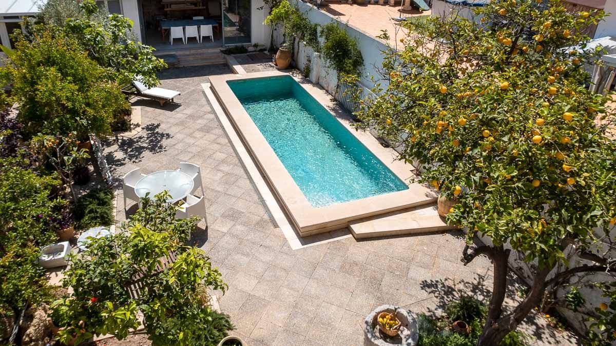Piscina de Casa adosada en venda en  Palma de Mallorca amb Aire condicionat, Piscina i Moblat