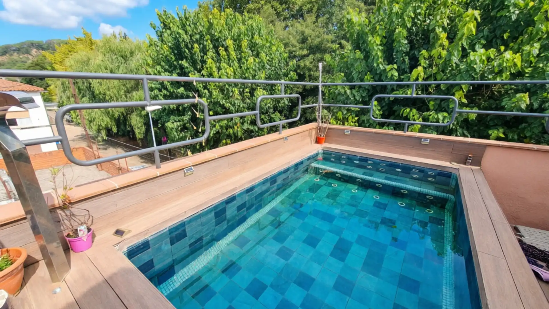 Piscina de Casa adosada en venda en Sant Celoni amb Aire condicionat, Calefacció i Terrassa
