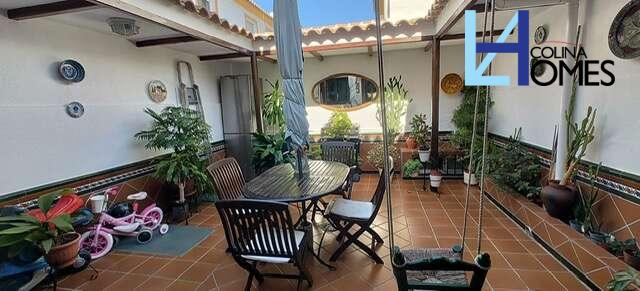 Foto 1 de Casa adosada en venta en La Colina, Málaga