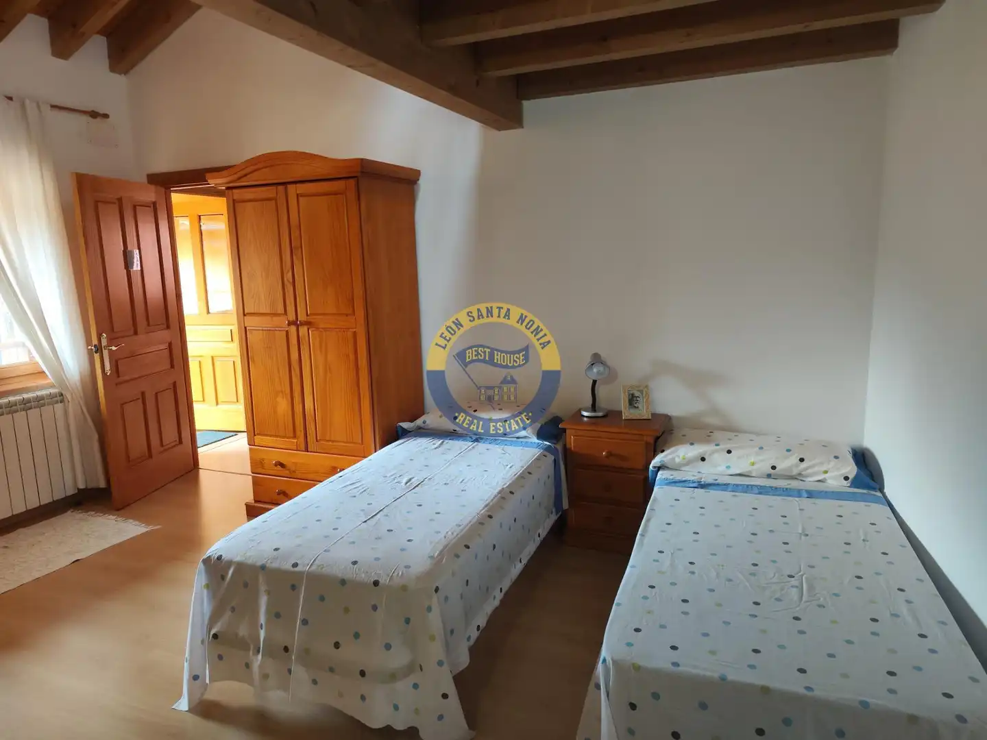 Houses for sale in Villaquilambre  with Heating, Private garden and Terrace
