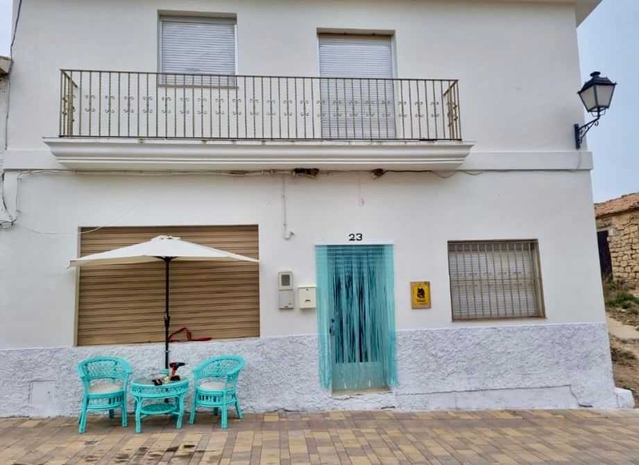 Exterior view of Single-family semi-detached for sale in Alcublas  with Air Conditioner, Heating and Private garden