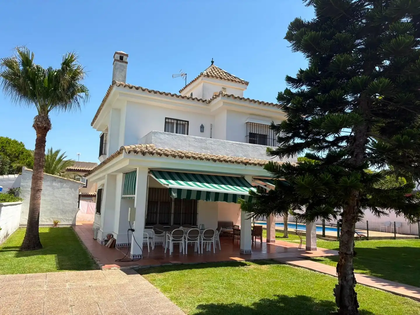 Chalet con terraza en venta en Sancti Petri