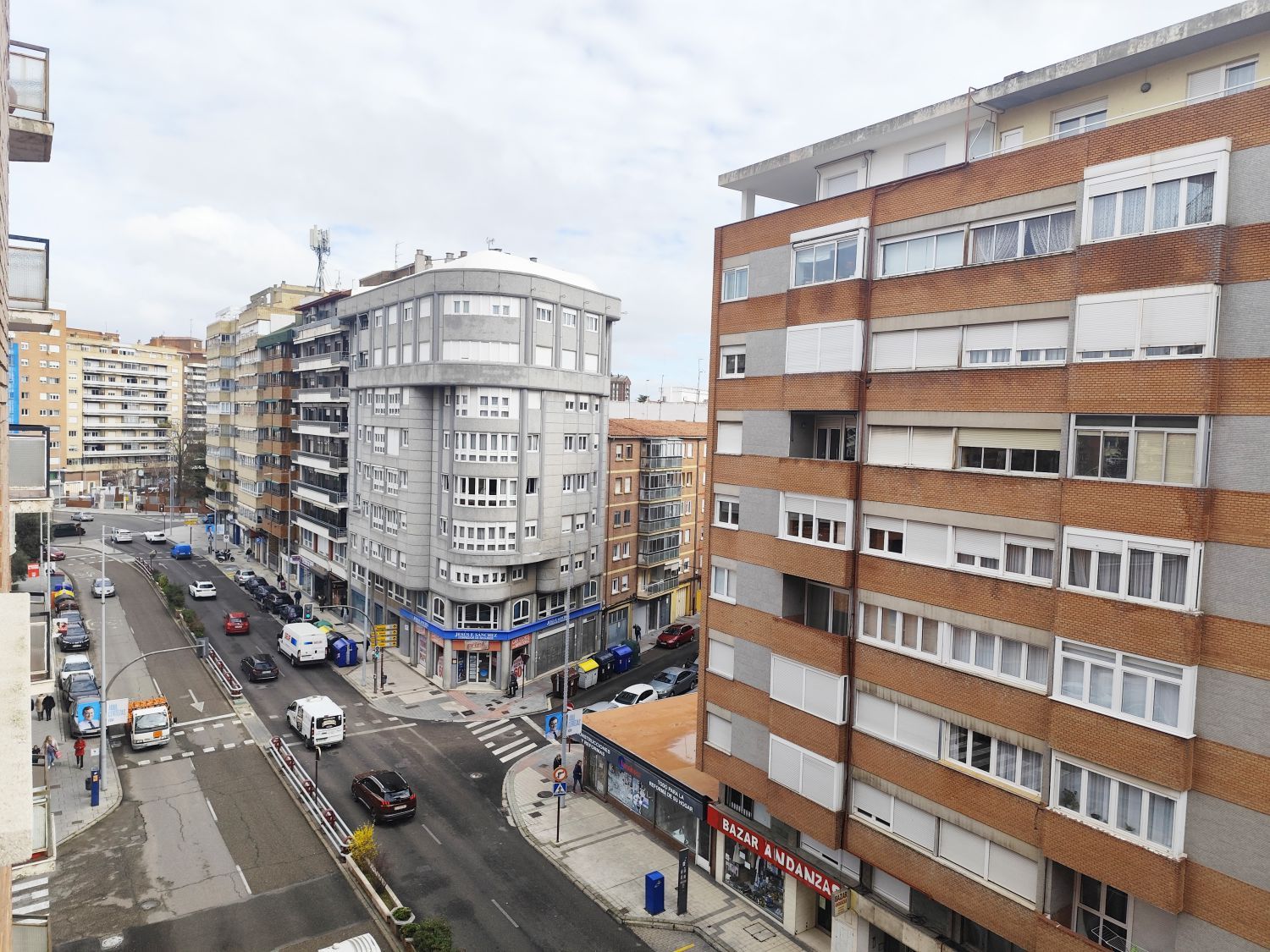 Vista exterior de Piso en venta en Palencia Capital con Calefacción y Terraza
