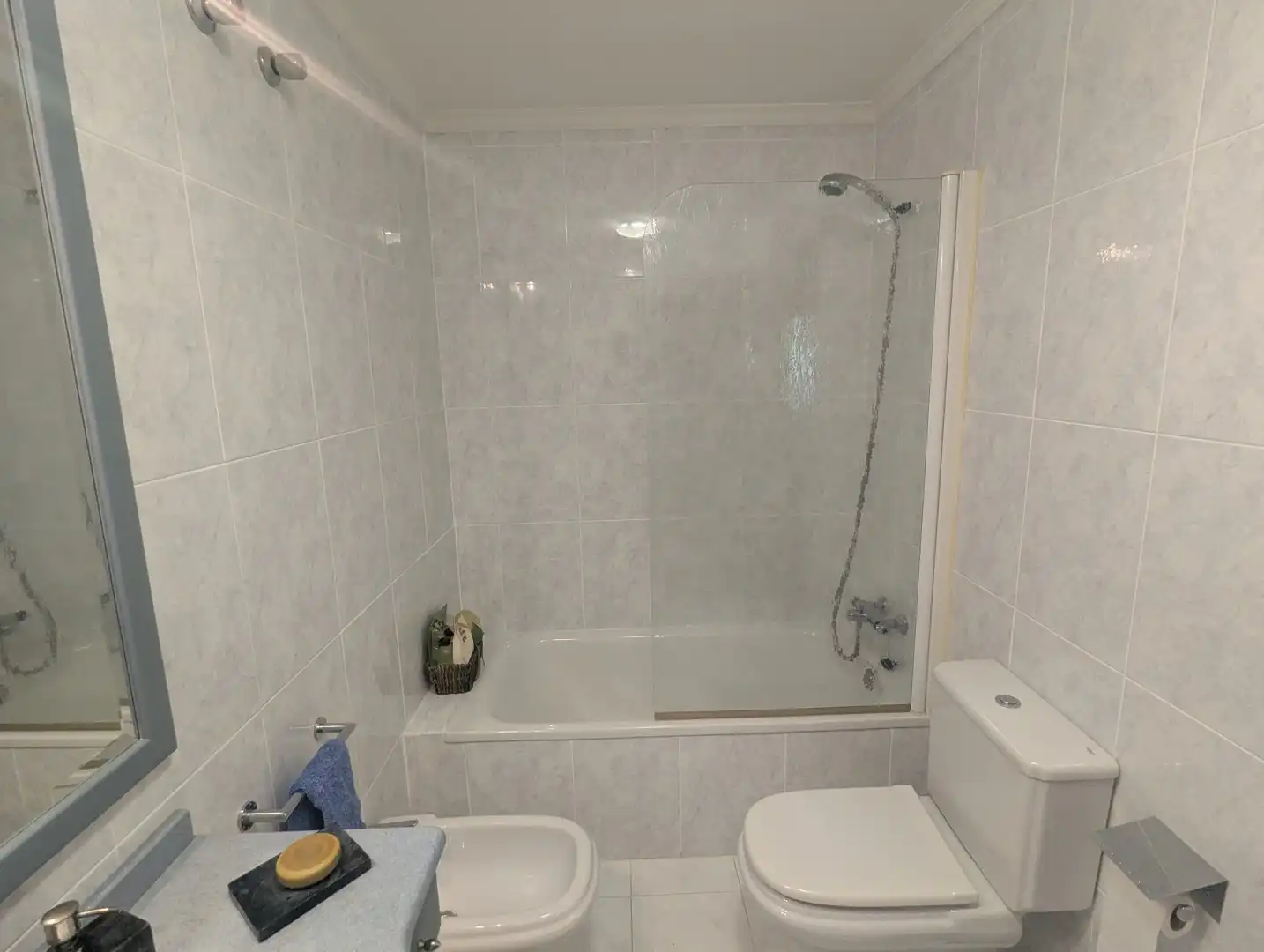 Bathroom of Flat for sale in Bilbao   with Storage room and Furnished