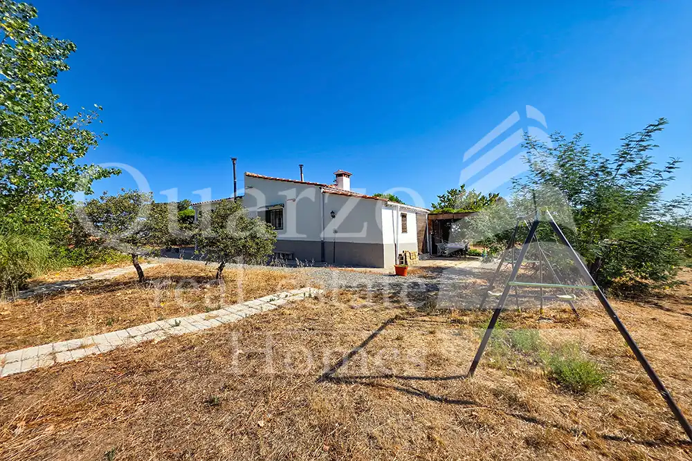 Finca rústica en venta en Cáceres con Calefacción, Jardín privado y Trastero