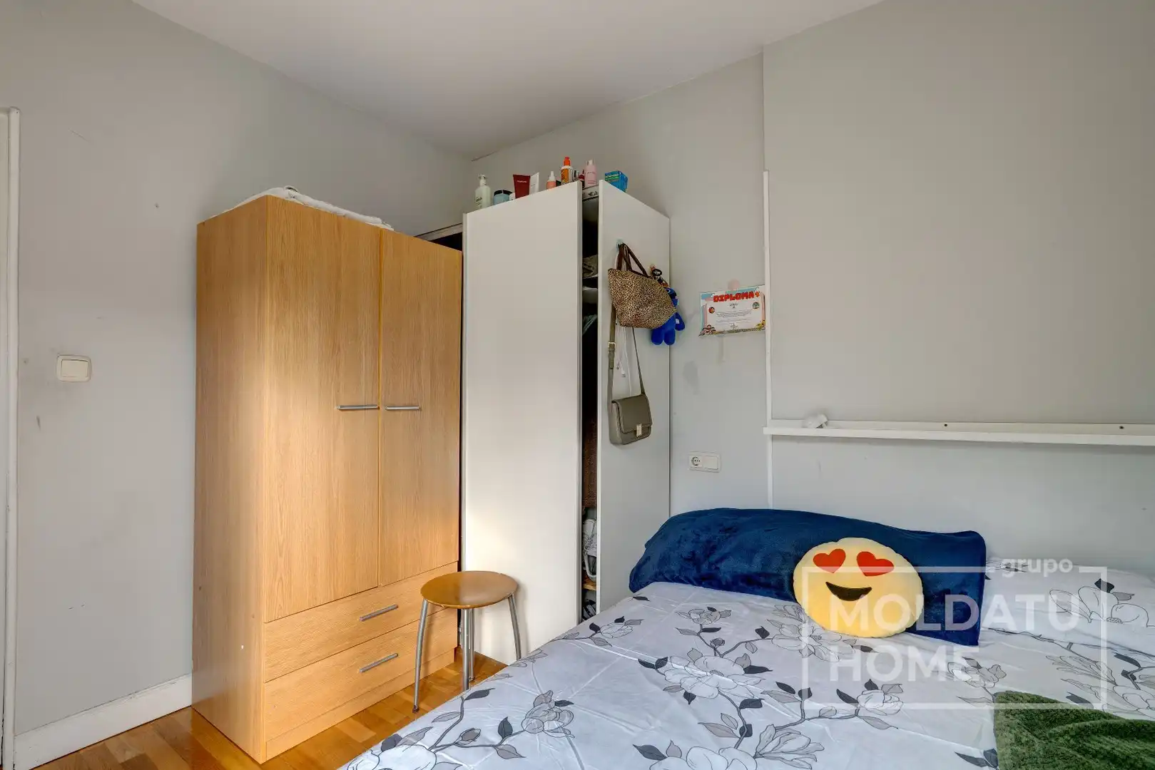 Dormitori de Pis en venda en Donostia - San Sebastián  amb Calefacció i Moblat