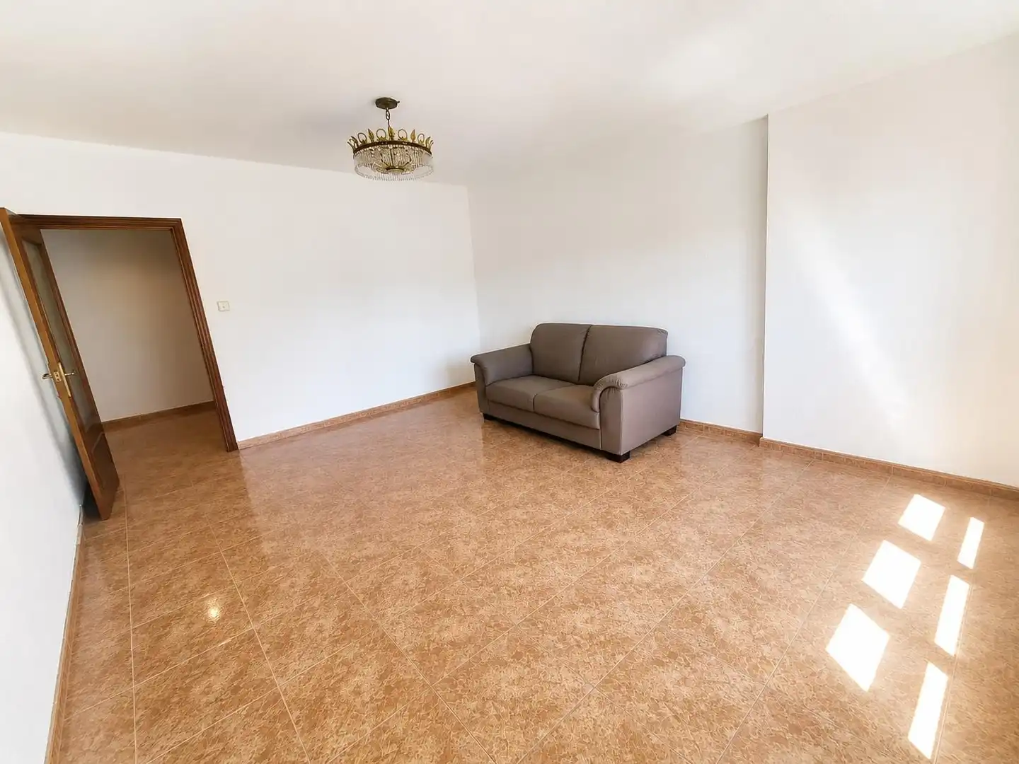 Sala d'estar de Pis en venda en Cádiz amb Aire condicionat i Terrassa